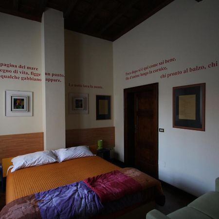 B&B Casa Dei Poeti Mantova Exterior photo